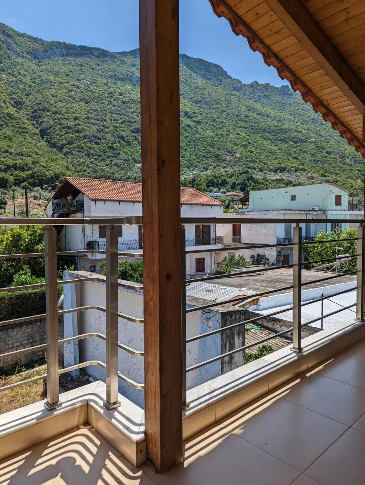 Samaras Apartments In Kamena Vourla Buitenkant foto